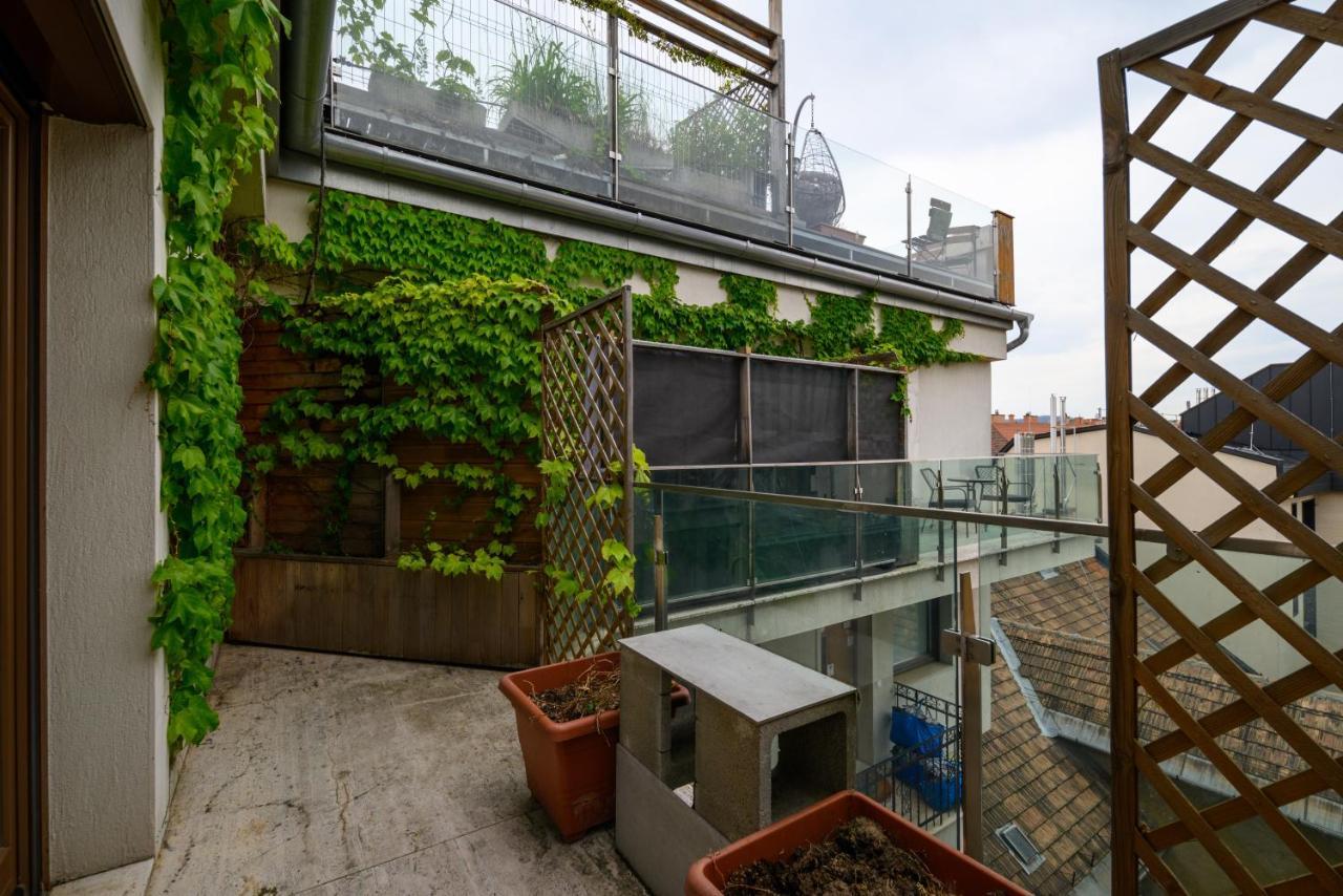 3Bedroom Triplex Rooftop Apartment บูดาเปสต์ ภายนอก รูปภาพ